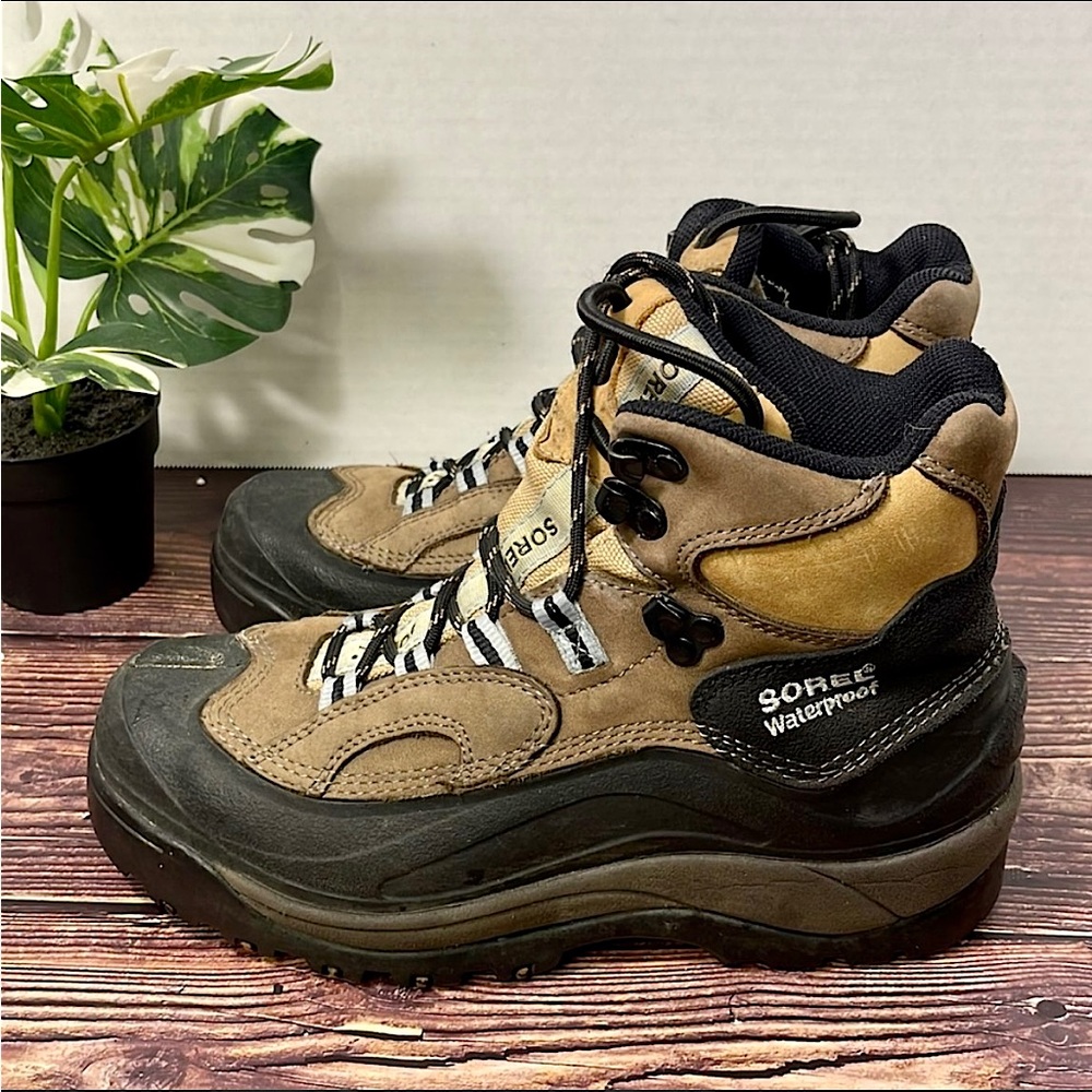 SOREL Women's Hiking Boots size 9 - Picture 2 of 8